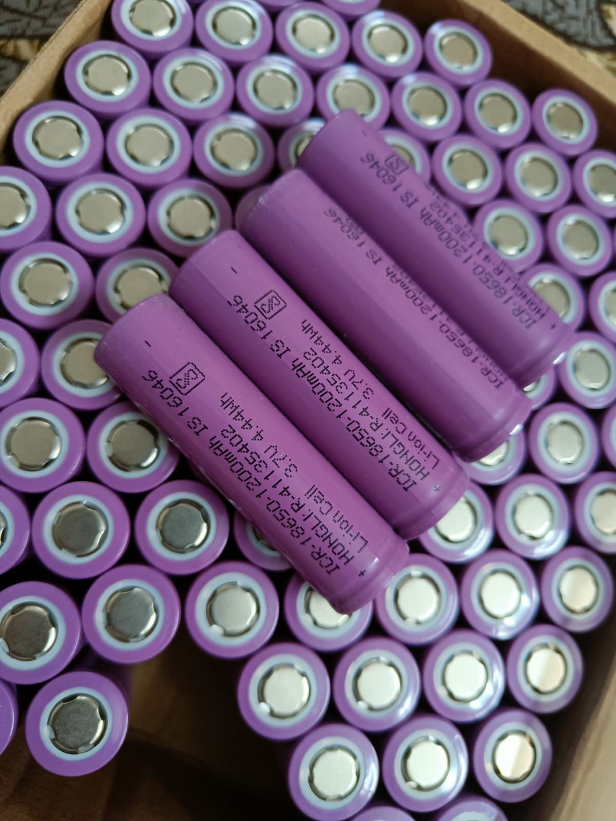 18650 lithium ion battery cell 1200mah 3.7v 18650 lithium ion battery cell 1200mah 3.7v